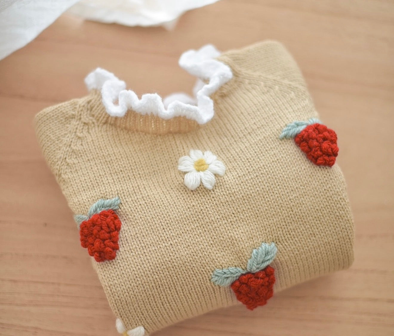 Sweater frutillas